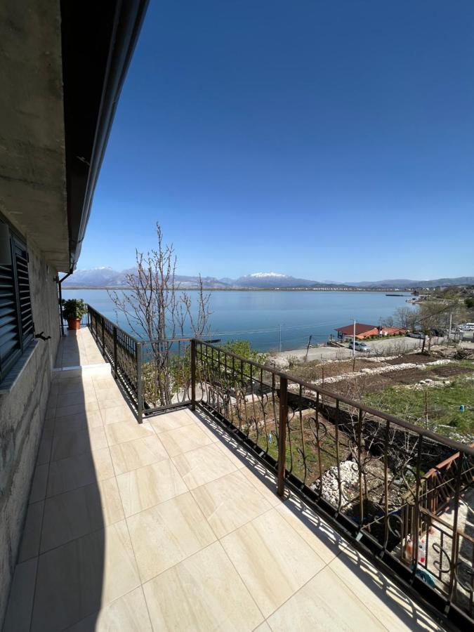 Lakefront House Maison d'hôtes *