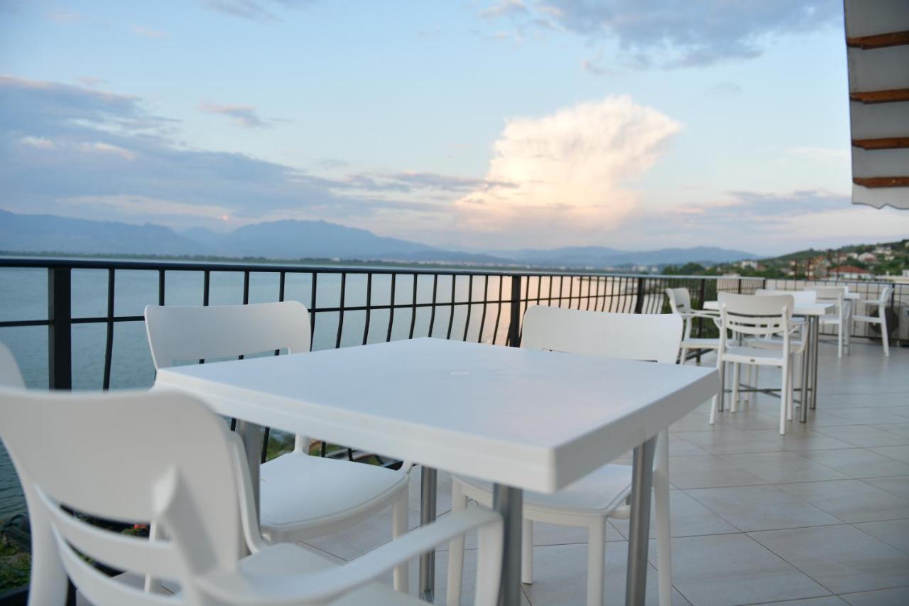 Maison d'hôtes Lakefront House