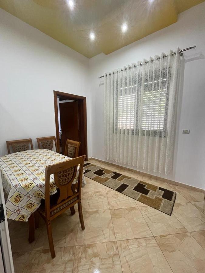 Lakefront House Pensión