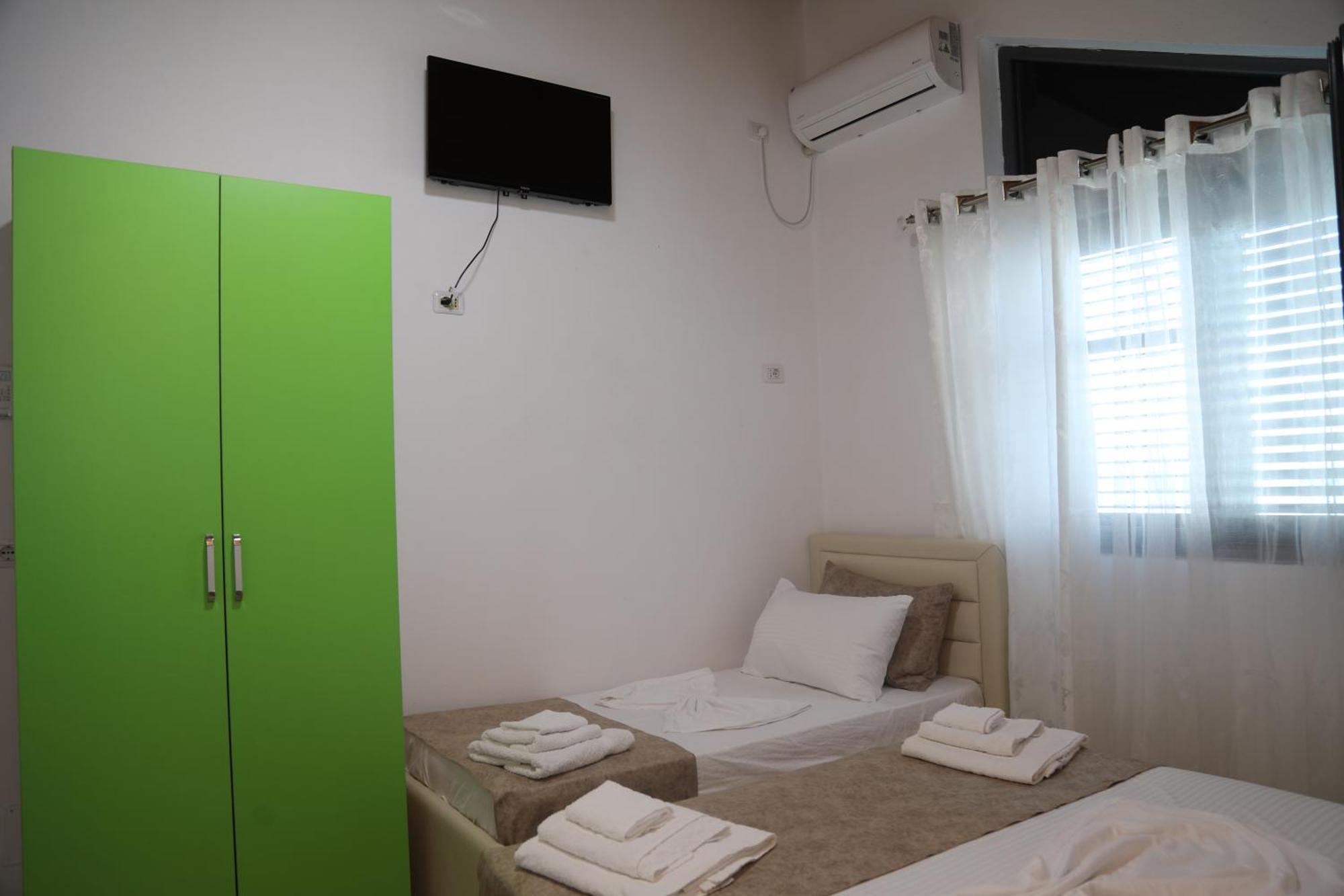 Affittacamere Lakefront House Široka