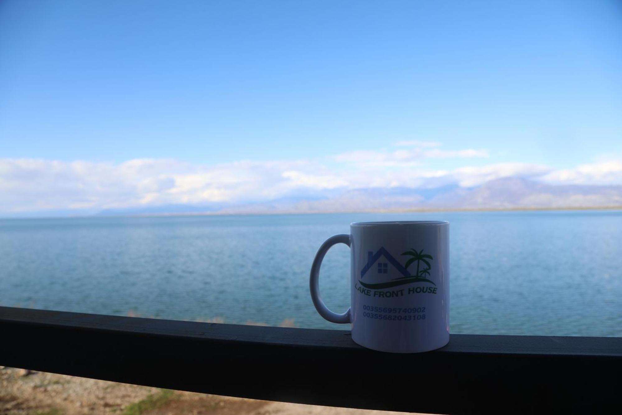 Lakefront House Affittacamere